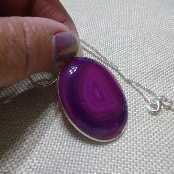 Beautiful PURPLE BOTSWANA AGATE Handmade Sterling 925 Pendant/Chain #284C - Picture 1 of 3